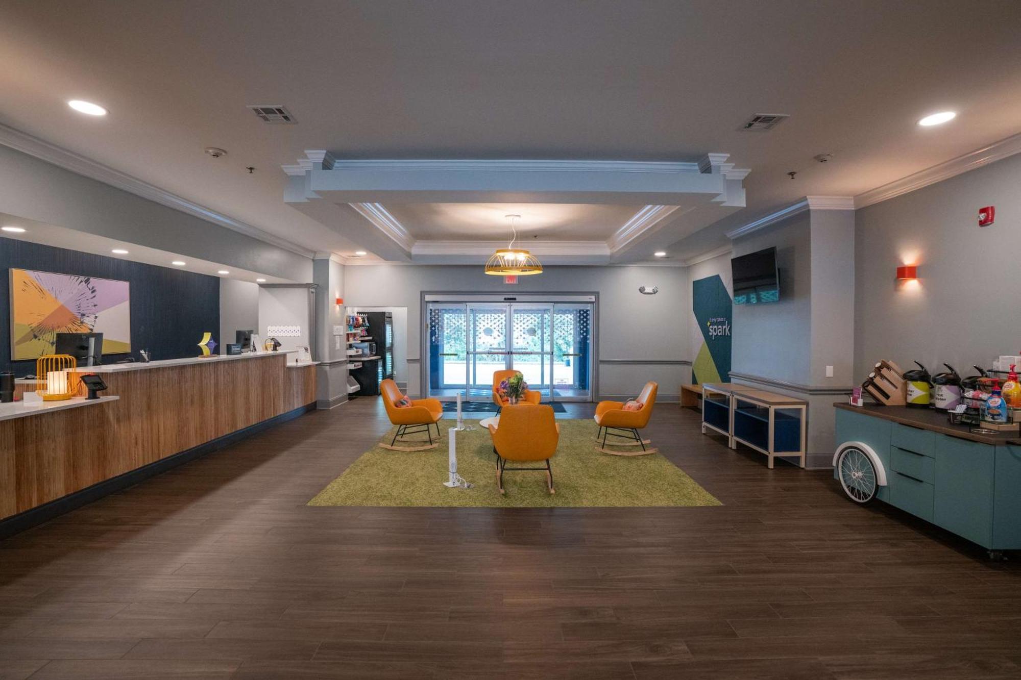 Spark By Hilton Brandon Exterior foto